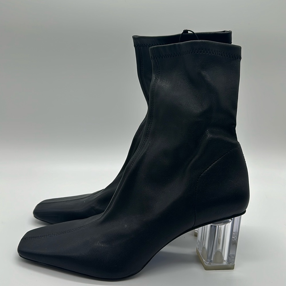 Zara Size 7.5 Women’s Black Boots